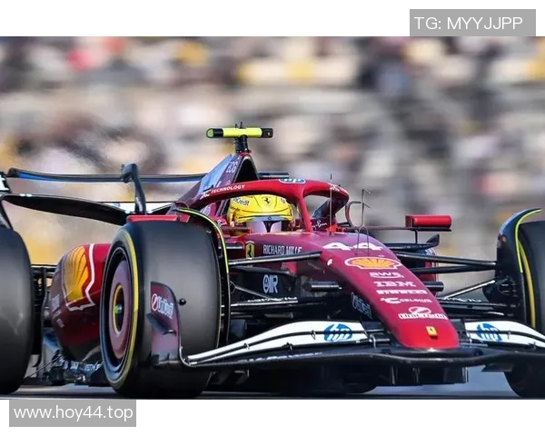 F1赛车赛季技术创新及应用探索：提升速度与安全性的前沿突破
